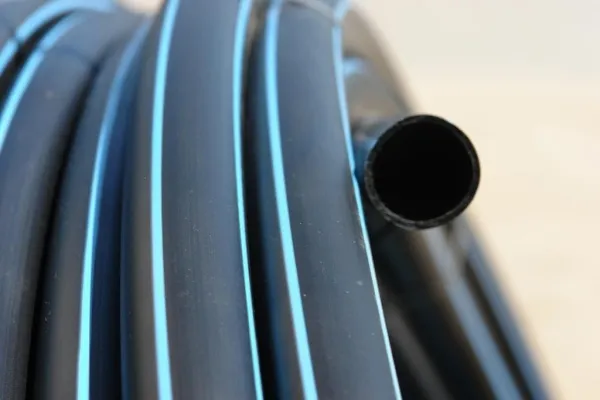 Труба Global Pipe ЧЕРНАЯ ПЭ100 SDR 13.6-25*2.0 питьевая  Труба Global Pipe ЧЕРНАЯ ПЭ100 SDR 13.6-25*2.0 питьевая